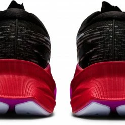 Asics Novablast 3 Shoes Women, Rood/wit -Scarpa®-winkel asics novablast 3 shoes women black soft sky 4