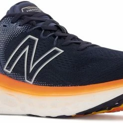 New Balance Fresh Foam More V3 Running Shoes Men, Grijs